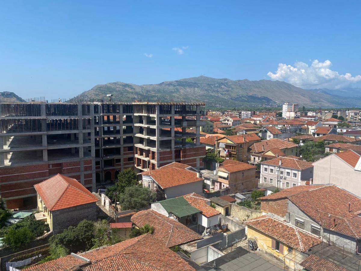 Center Of Shkodra Apartment Exterior photo